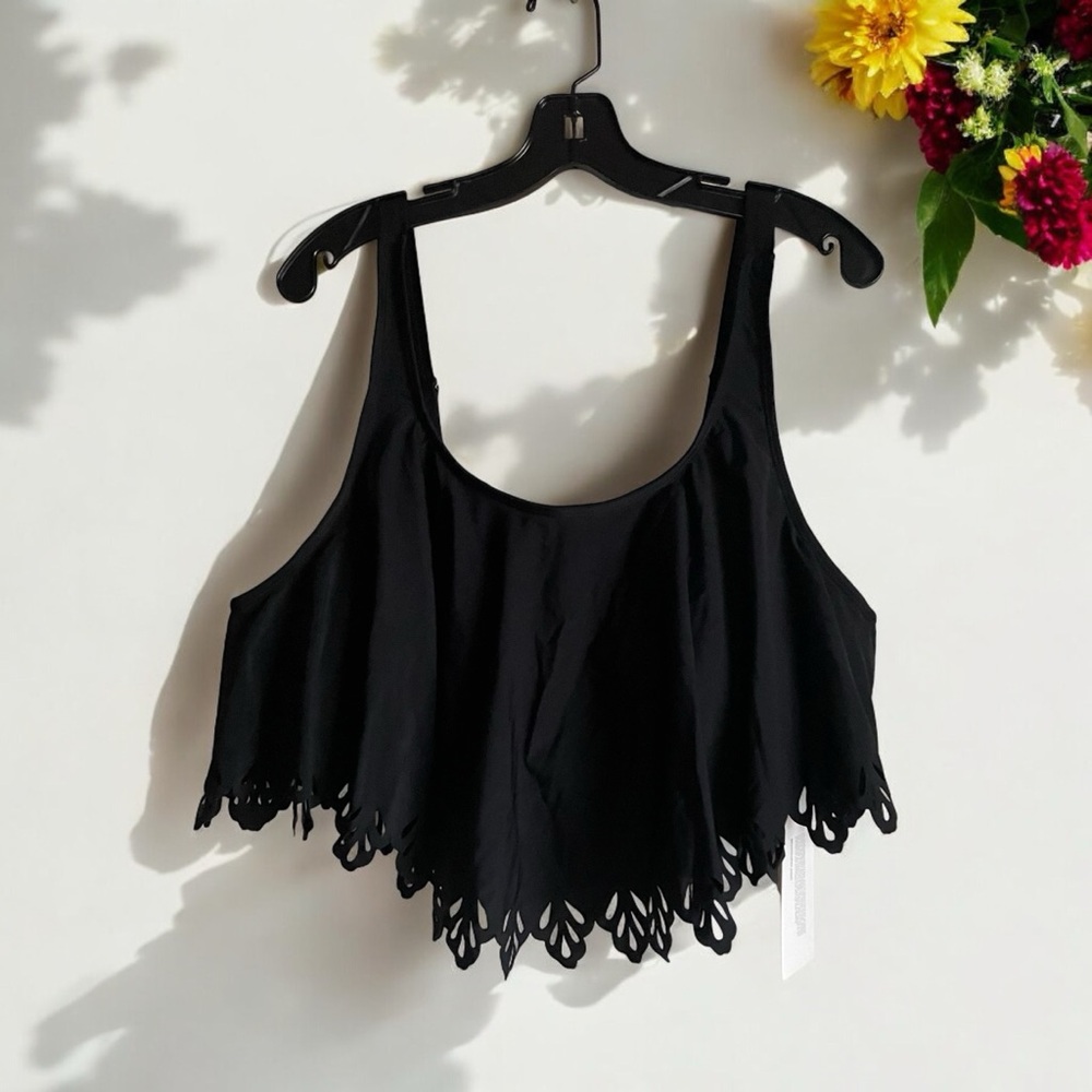 Black Lace Trim Swim Top - Picture 3 of 11